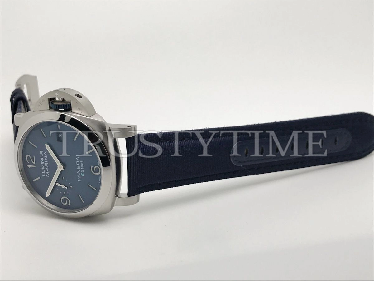 Копия часов Panerai Luminor 1950 Marina 3 Days Automatic eSteel Blue Profondo 44mm PAM01157