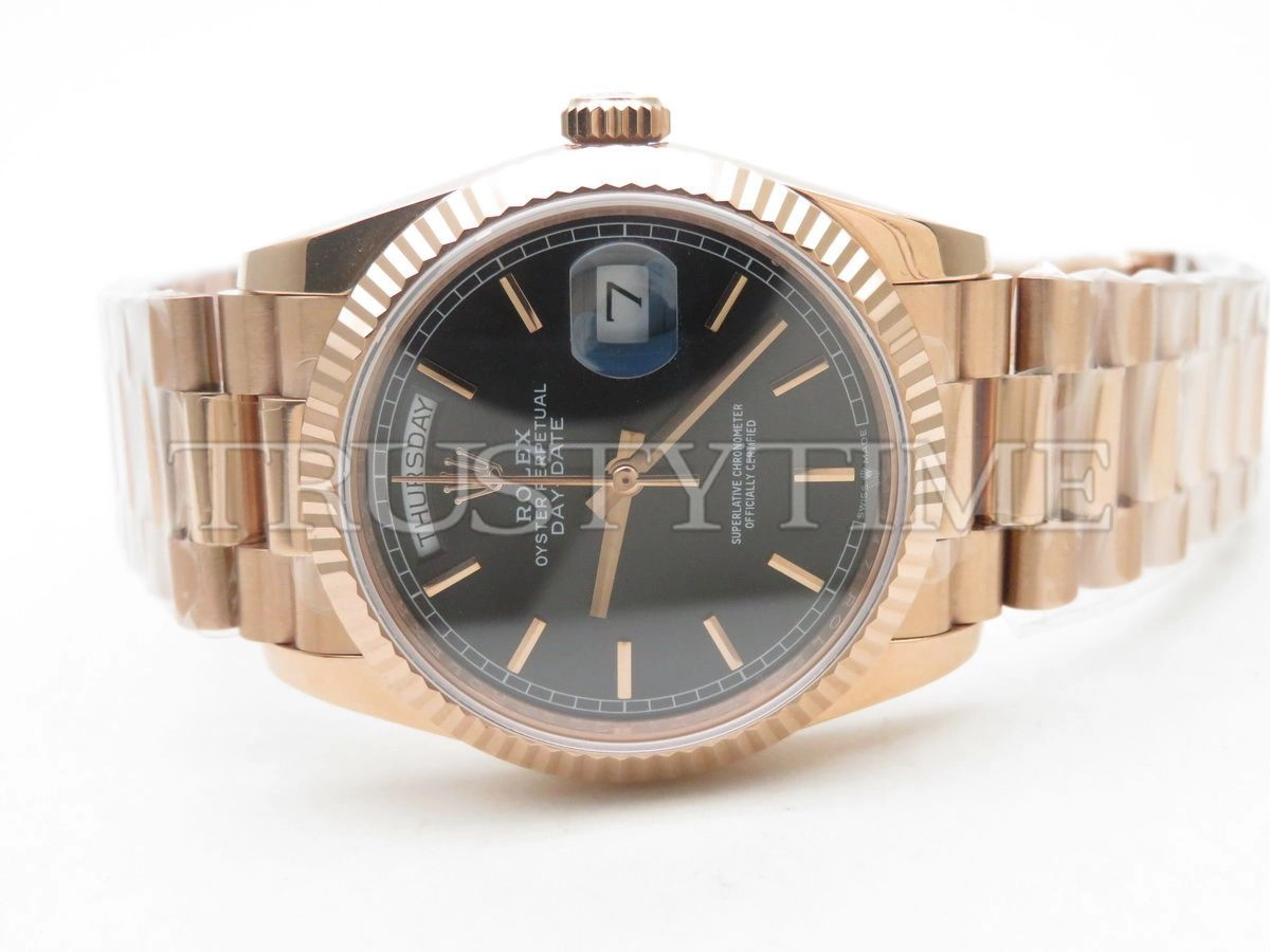 Копия часов Rolex Day-Date 36mm 118235F-0004