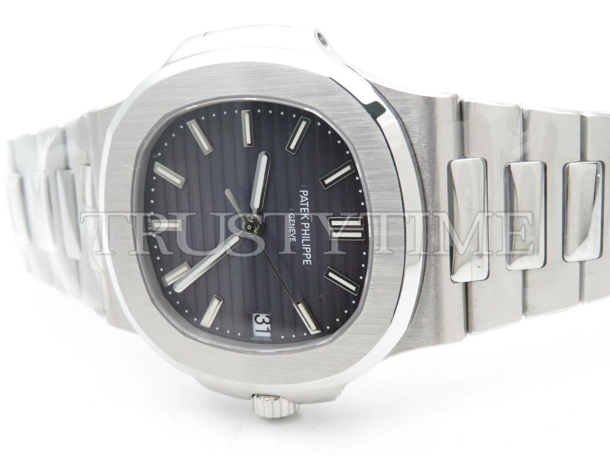 Копия часов Patek Philippe Nautilus 40mm 3711/1G-001