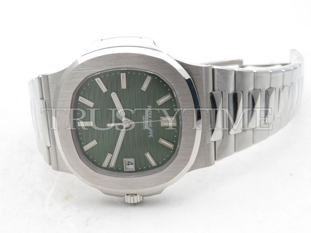 Копия часов Patek Philippe Nautilus 40mm 5711-1A-014