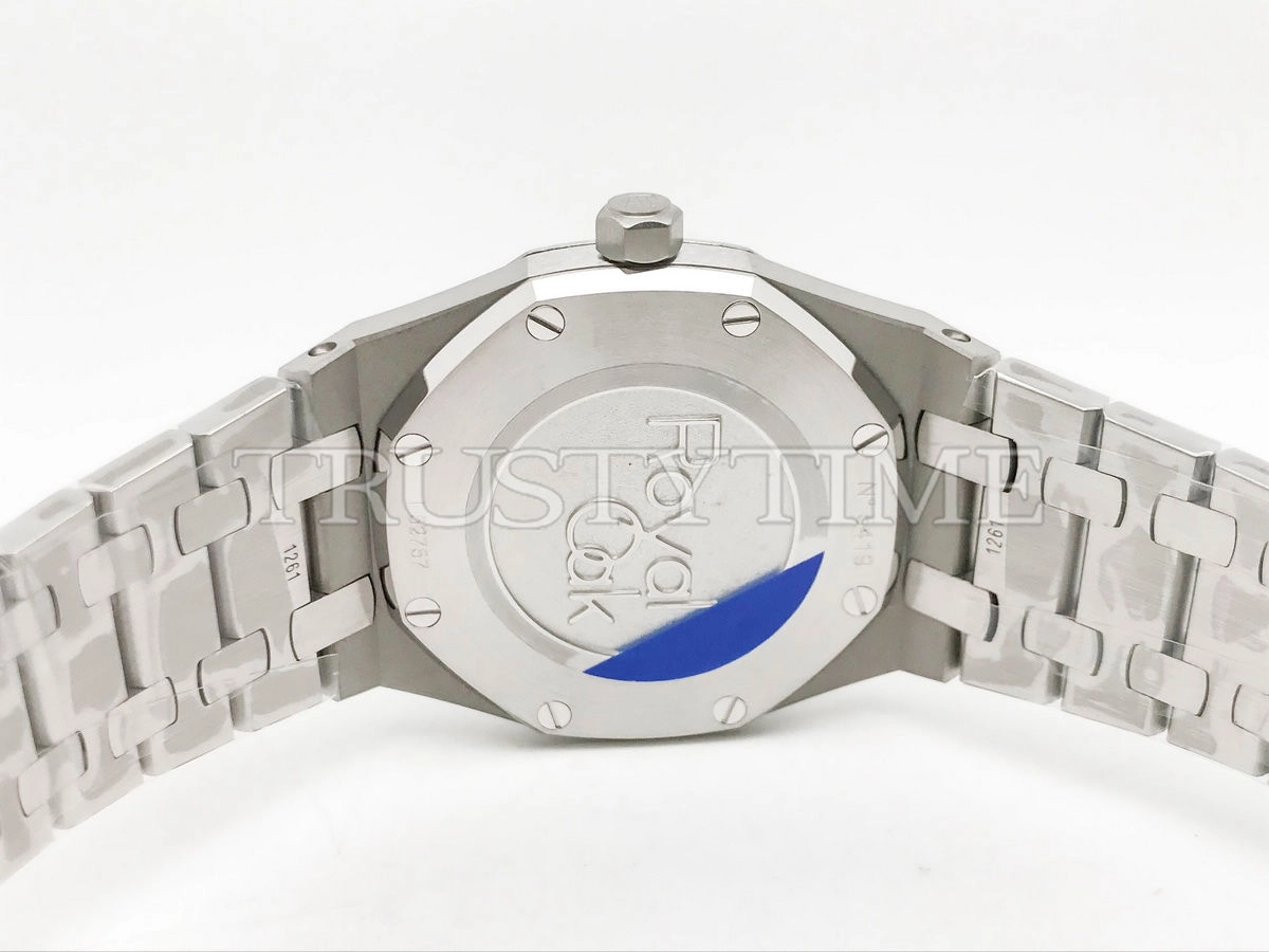 Копия часов Audemars Piguet Royal Oak Ladies 33mm 67651IP.ZZ.1261IP.01