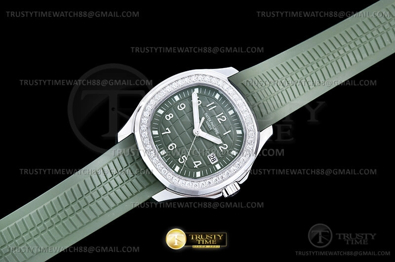 Patek Philippe Aquanaut Luce 38.8mm 5267/200A-011 Patek Philippe Aquanaut Luce 38.8mm 5267/200A-011