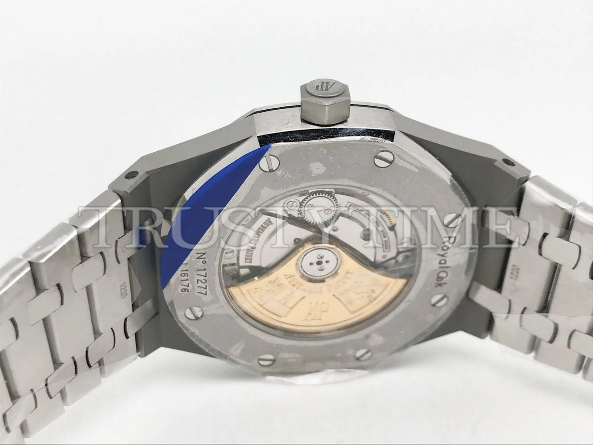 Копия часов Audemars Piguet Royal Oak Silver MAD Paris Edition Customized 1017 ALYX 9SM