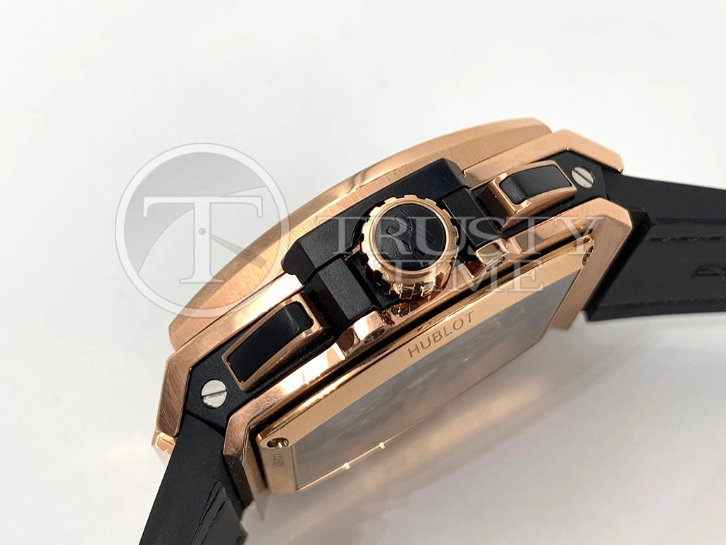 Копия часов Hublot Spirit of Big Bang 45 King Gold 601.OX.0183.LR.1104