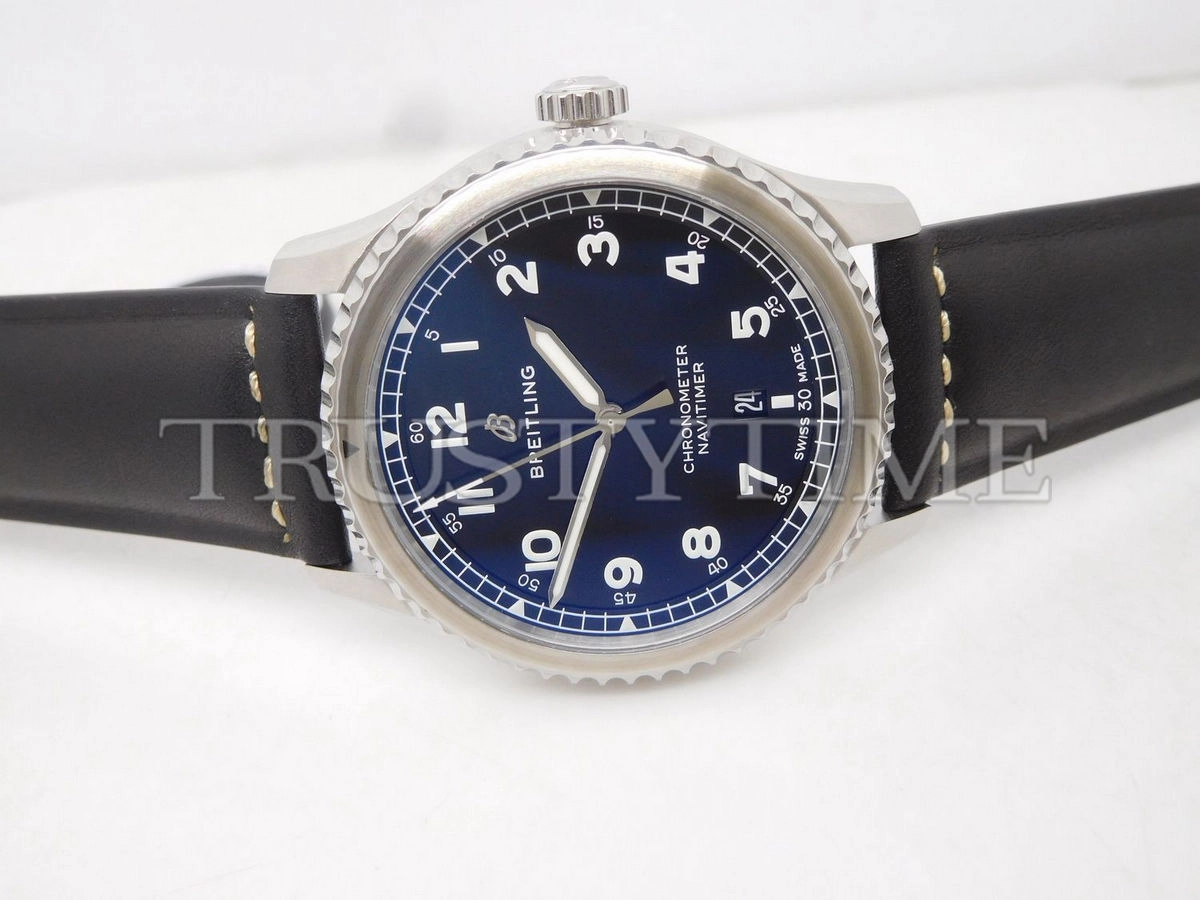 Копия часов Breitling Aviator 8 Automatic 41 A17314101B1X1