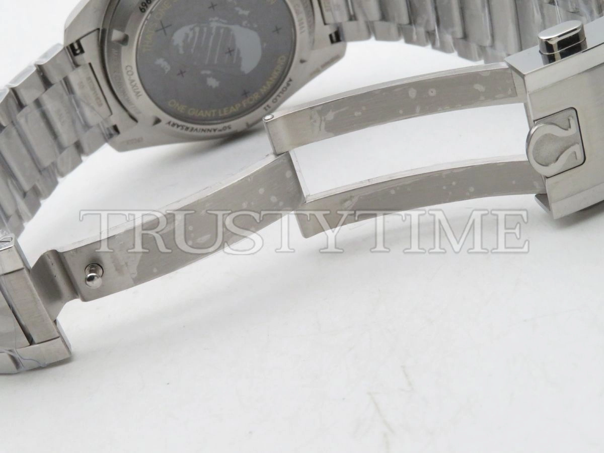 Копия часов Omega Speedmaster Moonwatch Apollo 11 50th Anniversary Limited Series 42mm 310.20.42.50.01.001