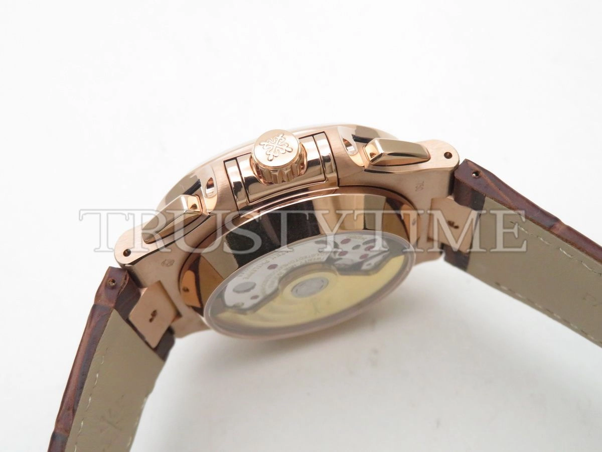 Копия часов Patek Philippe Nautilus Chronograph 40,5mm 5980R-001