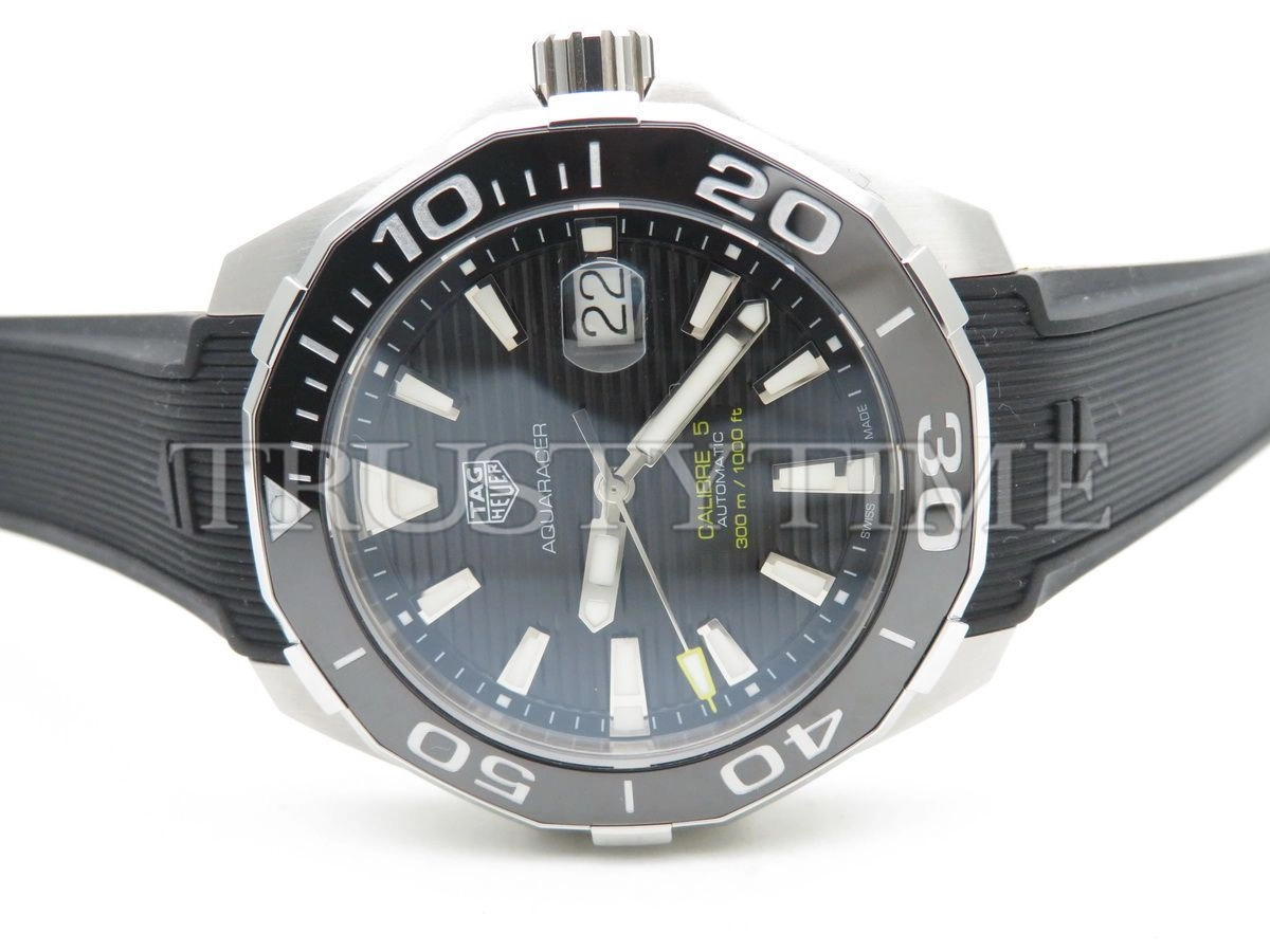 Копия часов Tag Heuer Aquaracer Calibre 5 43mm WAY201A.FT6069