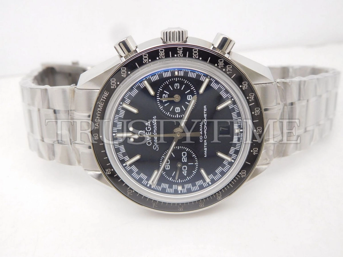 Копия часов Omega Speedmaster Racing Co-axial Master Chronometer Chronograph 44mm 329.30.44.51.01.001