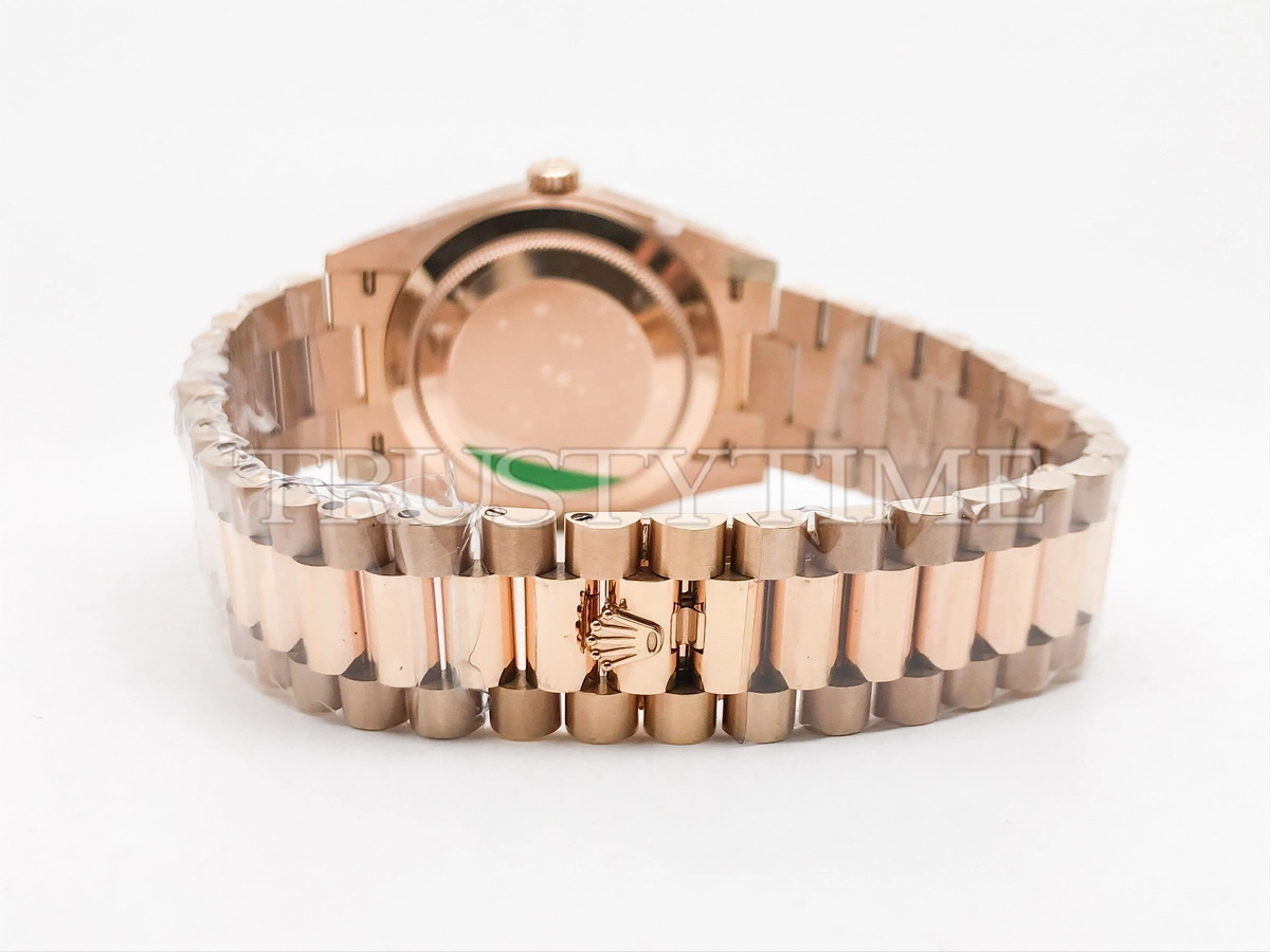 Копия часов Rolex Day-Date 40mm 228235-0056