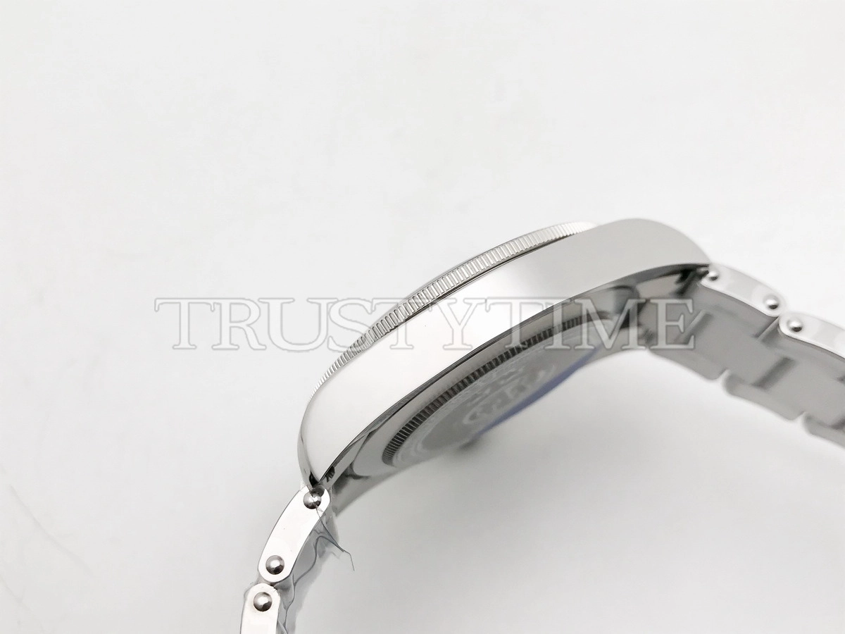 Копия часов Tudor Heritage Black Bay Fifty Eight 39mm Inter Milan Edition M79030N-0025
