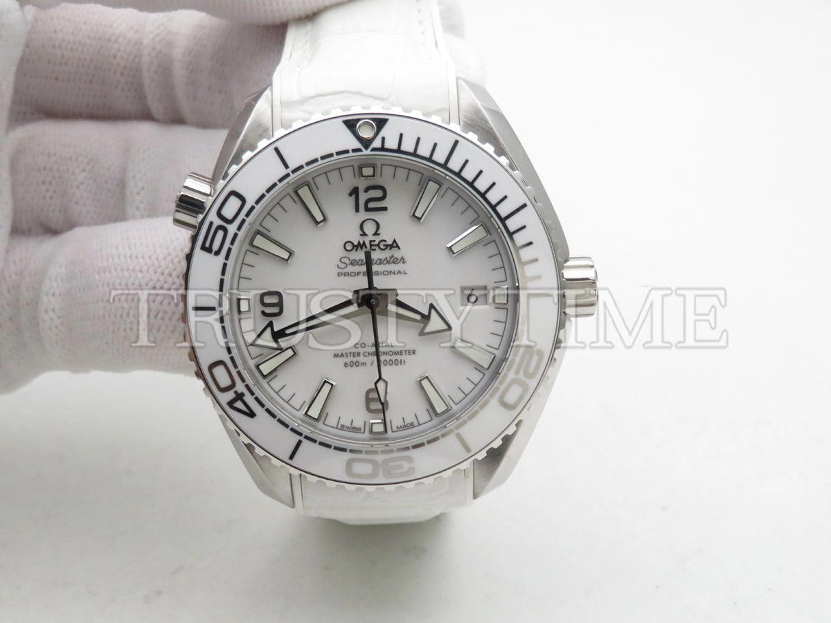 Копия часов Omega Seamaster Planet Ocean 600m Co‑Axial Master Chronometer 39,5 mm 215.33.40.20.04.001