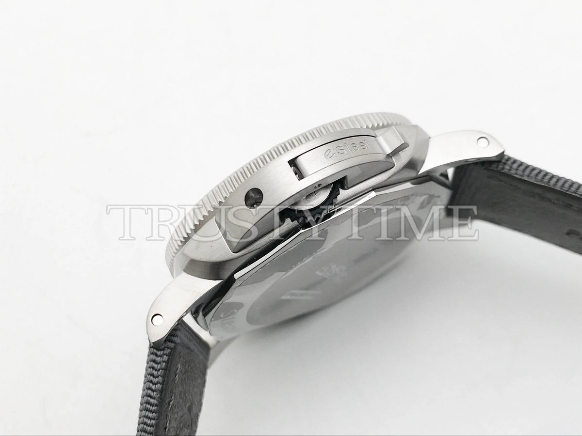 Копия часов Panerai Submersible QuarantaQuattro ESteel Grigio Roccia 44mm PAM01288