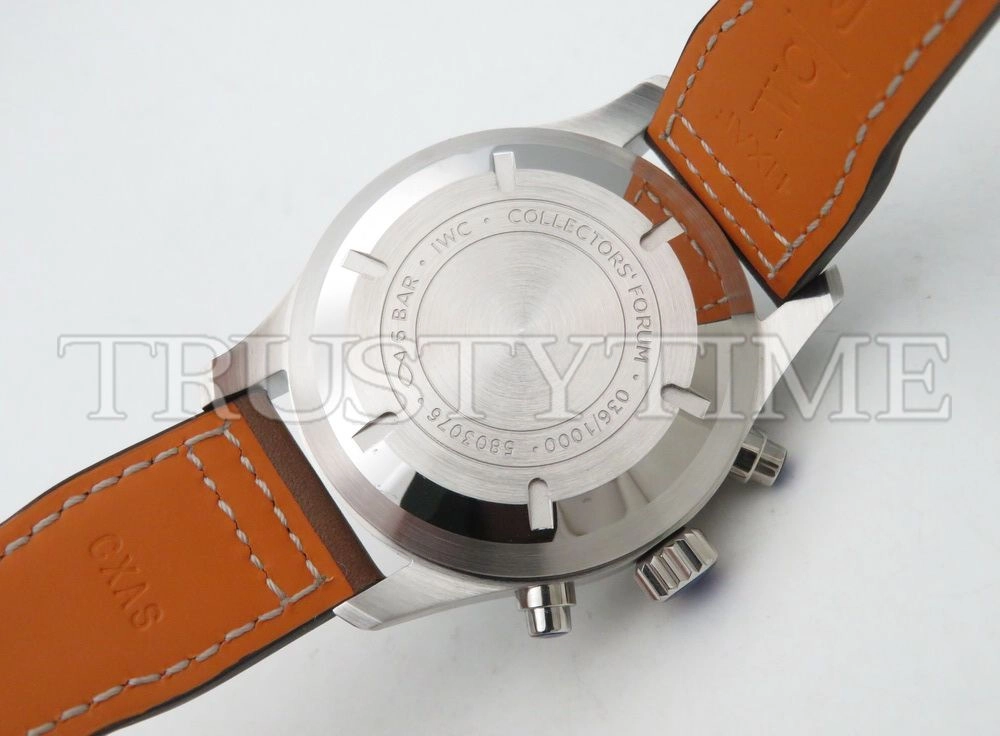 Копия часов IWC Pilot's Watch Chronograph Edition Racing Green 43mm IW377726