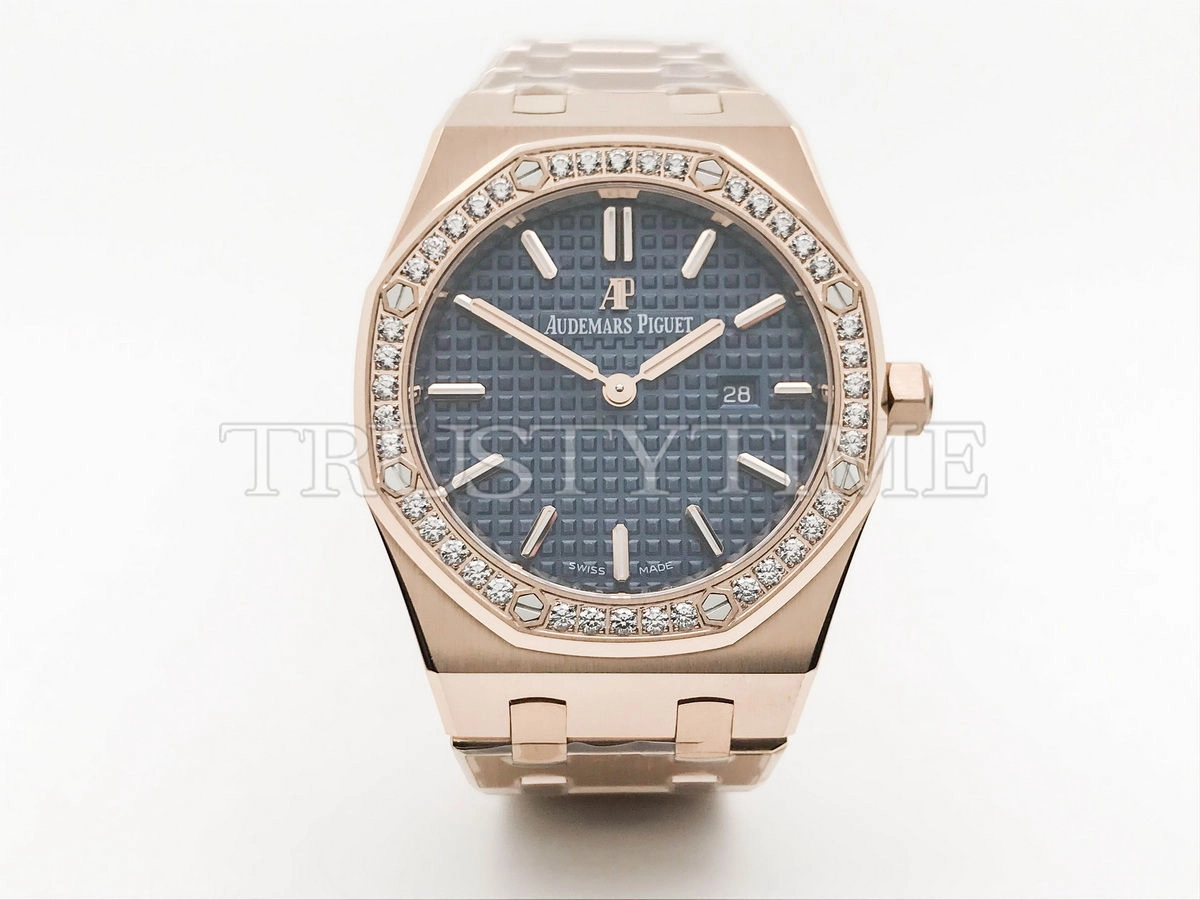 Копия часов Audemars Piguet Royal Oak Ladies 33mm 67651OR.ZZ.1261OR.02