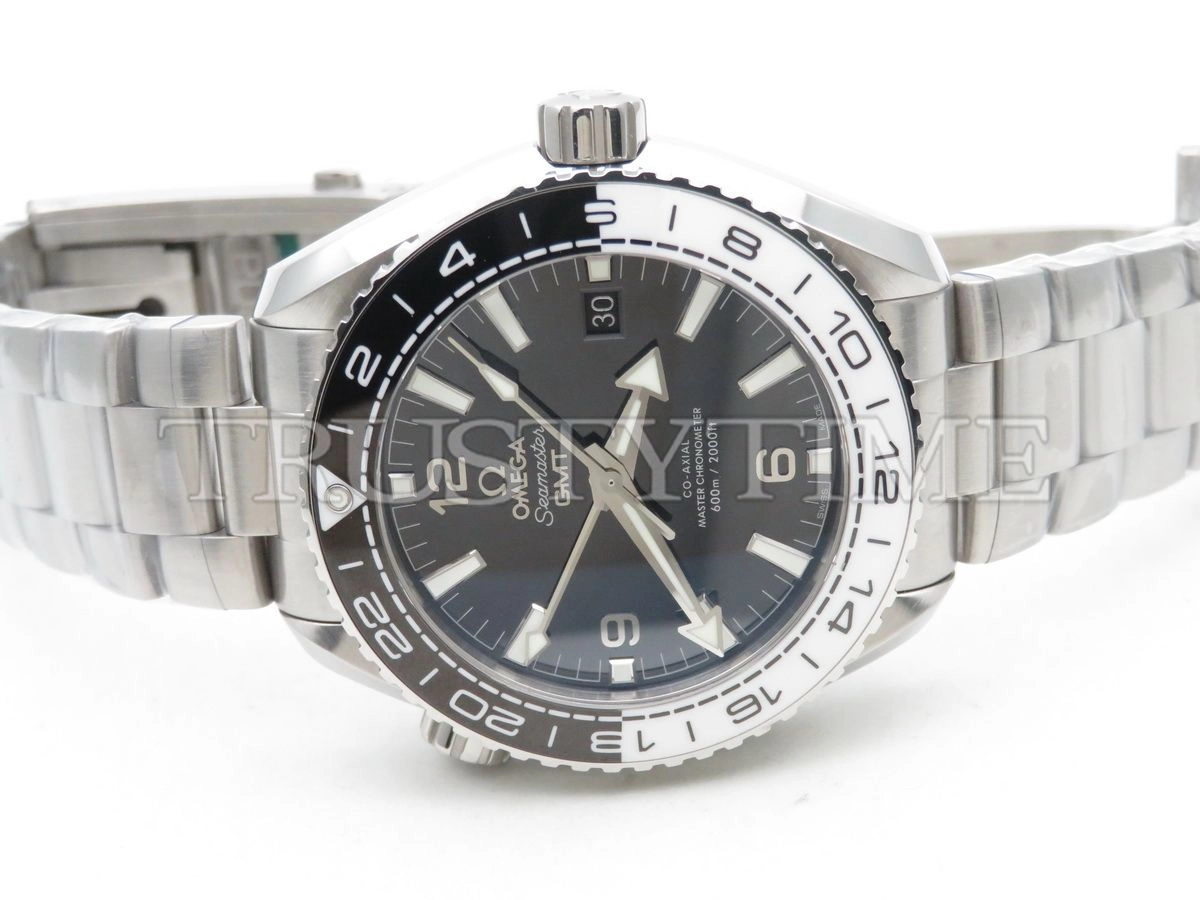 Копия часов Omega Seamaster Planet Ocean 600m Co‑Axial Master Chronometer GMT 43.5mm 215.30.44.22.01.001