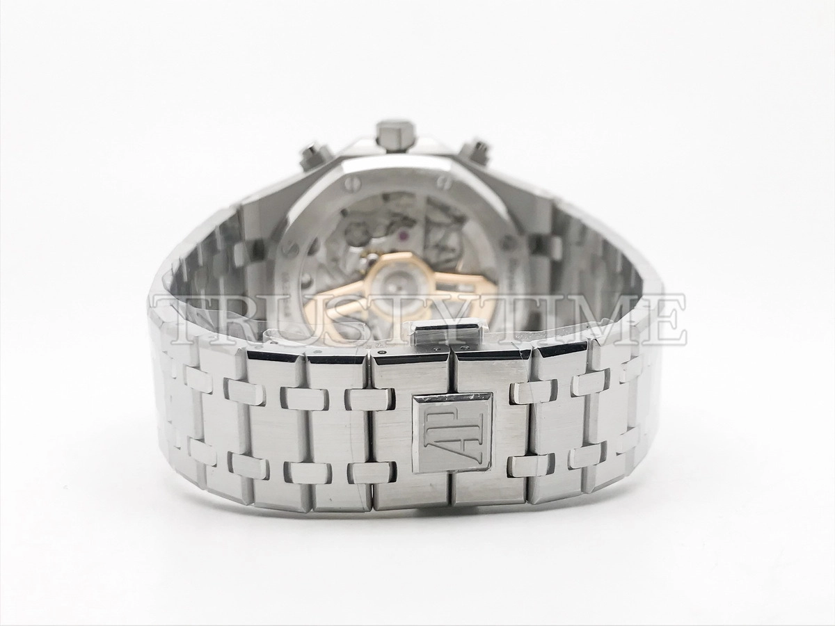 Копия часов Audemars Piguet Royal Oak Selfwinding Chronograph 26240ST.OO.1320ST.07