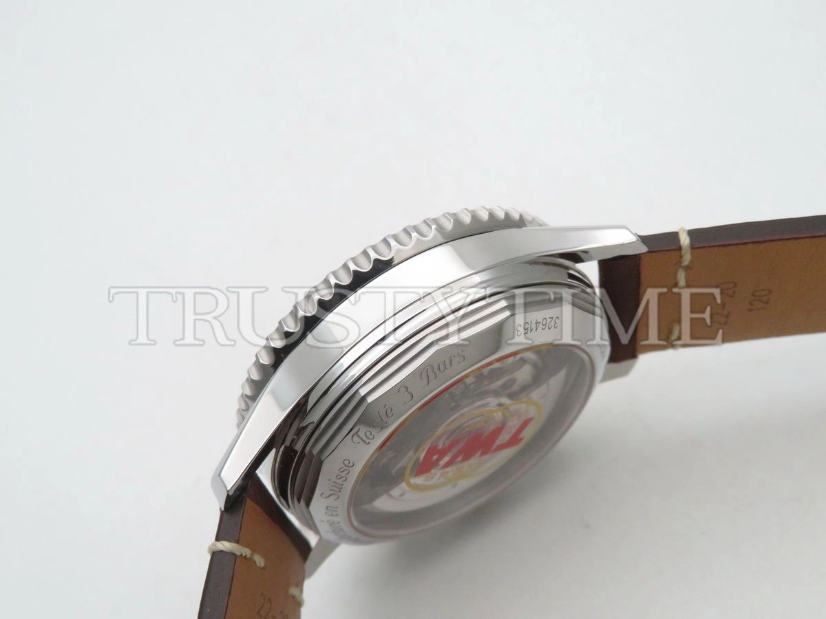 Копия часов Breitling Navitimer B01 Chronograph TWA 43 AB01219A1G1X1