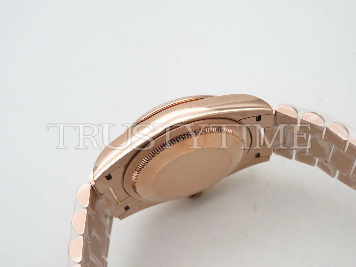 Копия часов Rolex Day-Date 36mm 118235F-0004