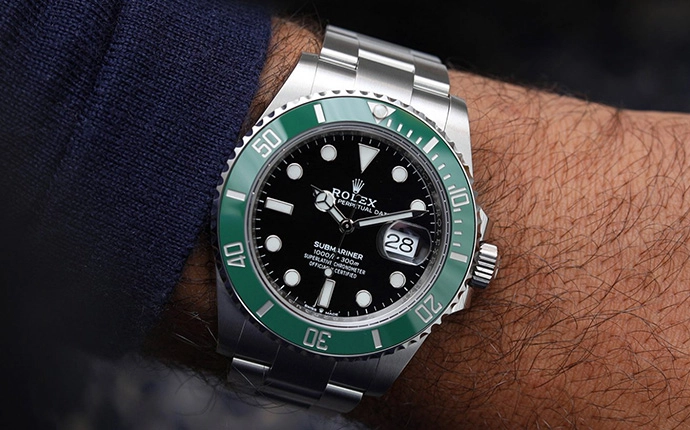 Реплика Rolex Submariner 126610LV 41мм с лучшим клоном калибра 3235