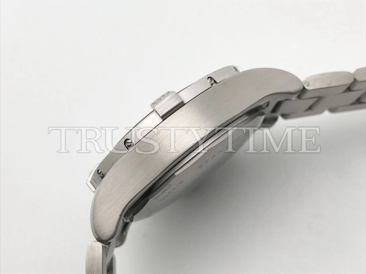 Копия часов Breitling Avenger Chronograph 43 A13385101B1A1