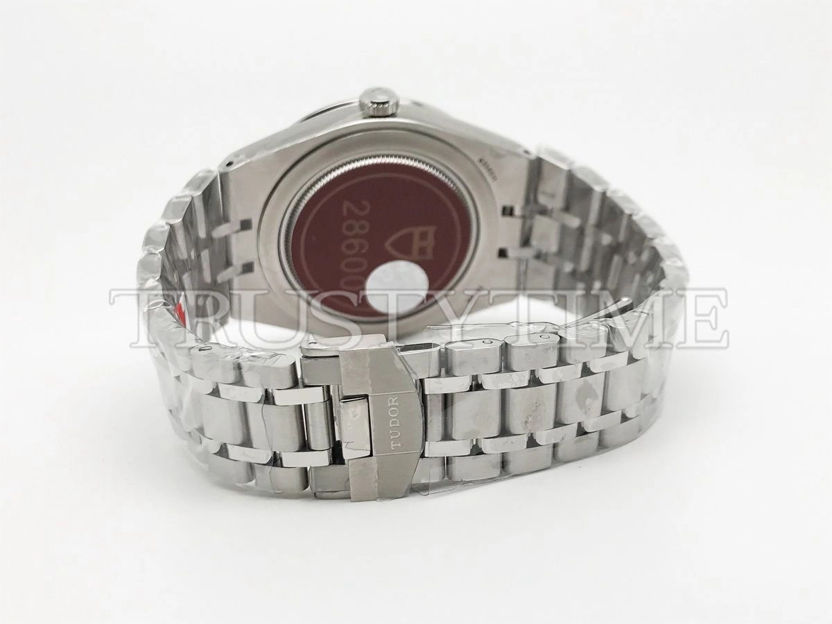 Копия часов Tudor Royal Day-Date 41mm M28600-0004