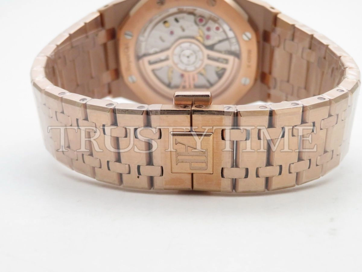 Копия часов Audemars Piguet Royal Oak 15400OR.OO.1220OR.03