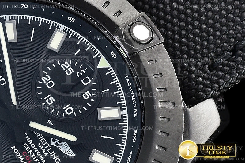 Breitling Colt Chronograph Automatic 44 M1338810/BF01/109W/M20BASA.1 Breitling Colt Chronograph Automatic 44 M1338810/BF01/109W/M20BASA.1
