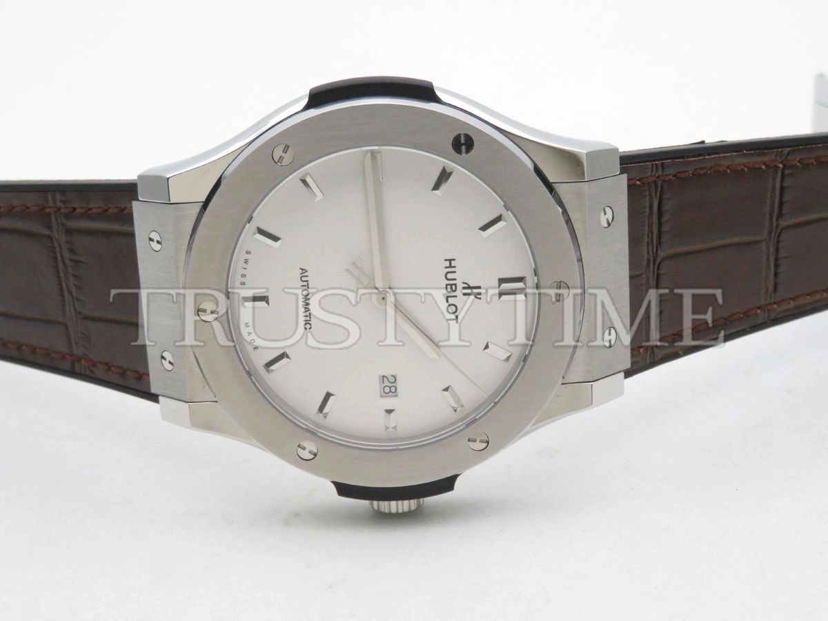 Копия часов Hublot Classic Fusion Titanium Opalin 45mm 511.NX.2611.LR