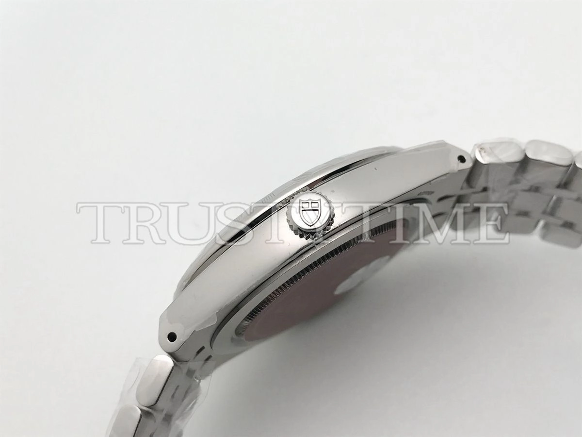 Копия часов Tudor Royal Day-Date 41mm M28600-0003