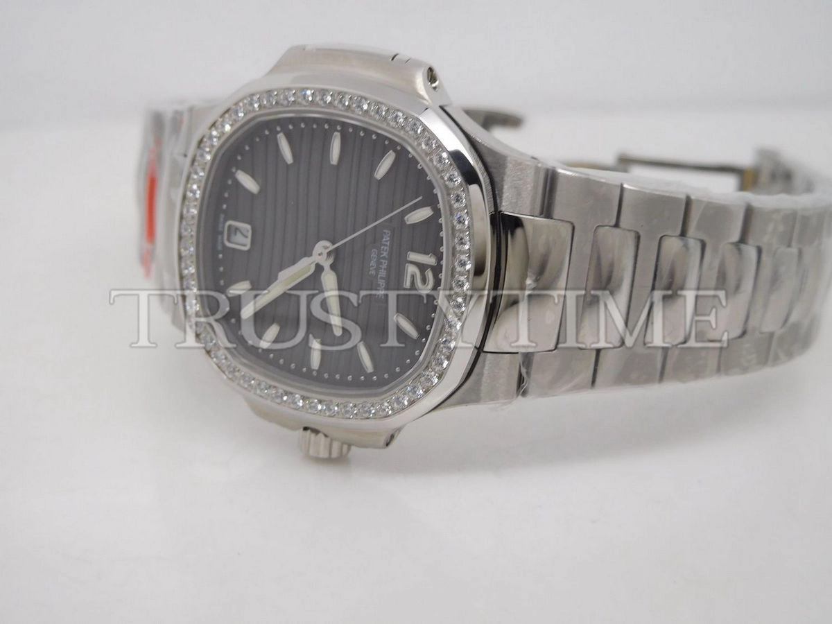 Копия часов Patek Philippe Nautilus Lades 34mm 7018/1A-011