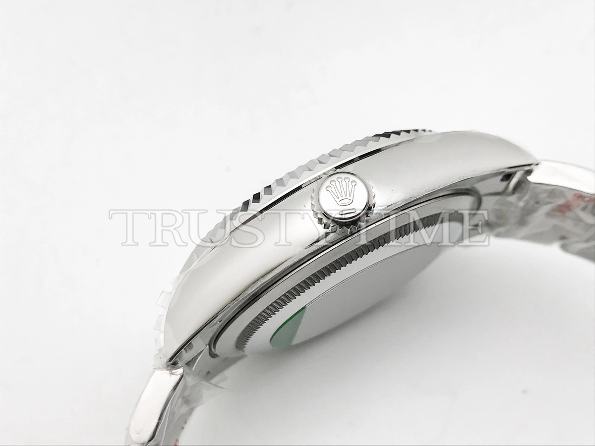 Копия часов Rolex Sky-Dweller 42mm 336934-0005