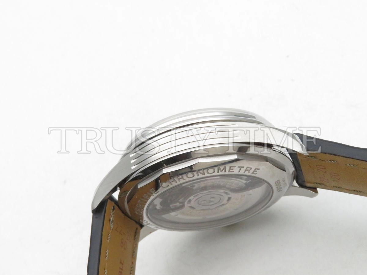 Копия часов Breitling Premier B01 Chronograph 42 AB0118221G1P1