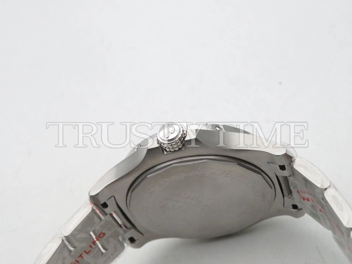 Копия часов Breitling Avenger Automatic 43 A17318101C1A1
