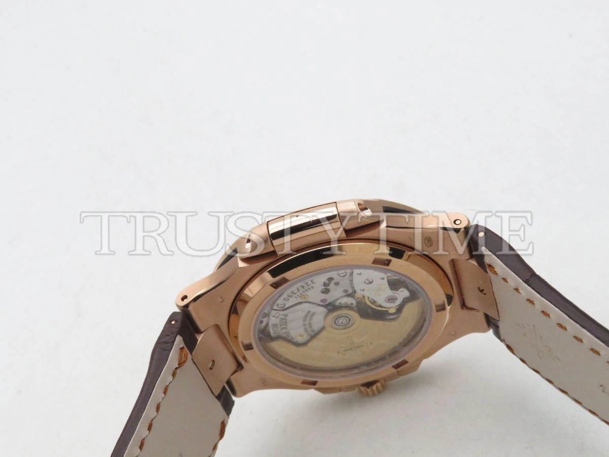 Копия часов Patek Philippe Nautilus 40mm 5711/1R