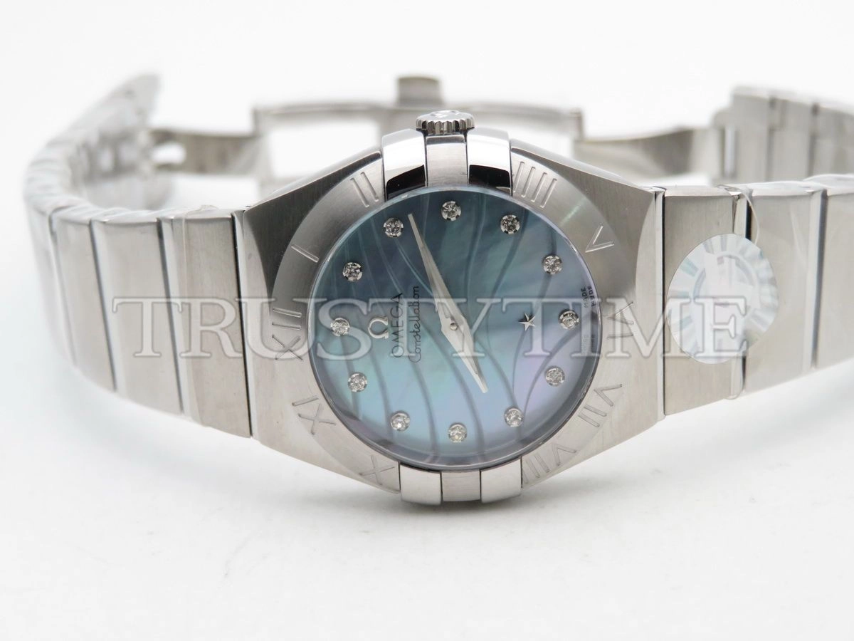 Копия часов Omega Constellation Quartz Brushed 27mm 123.10.27.60.57.001