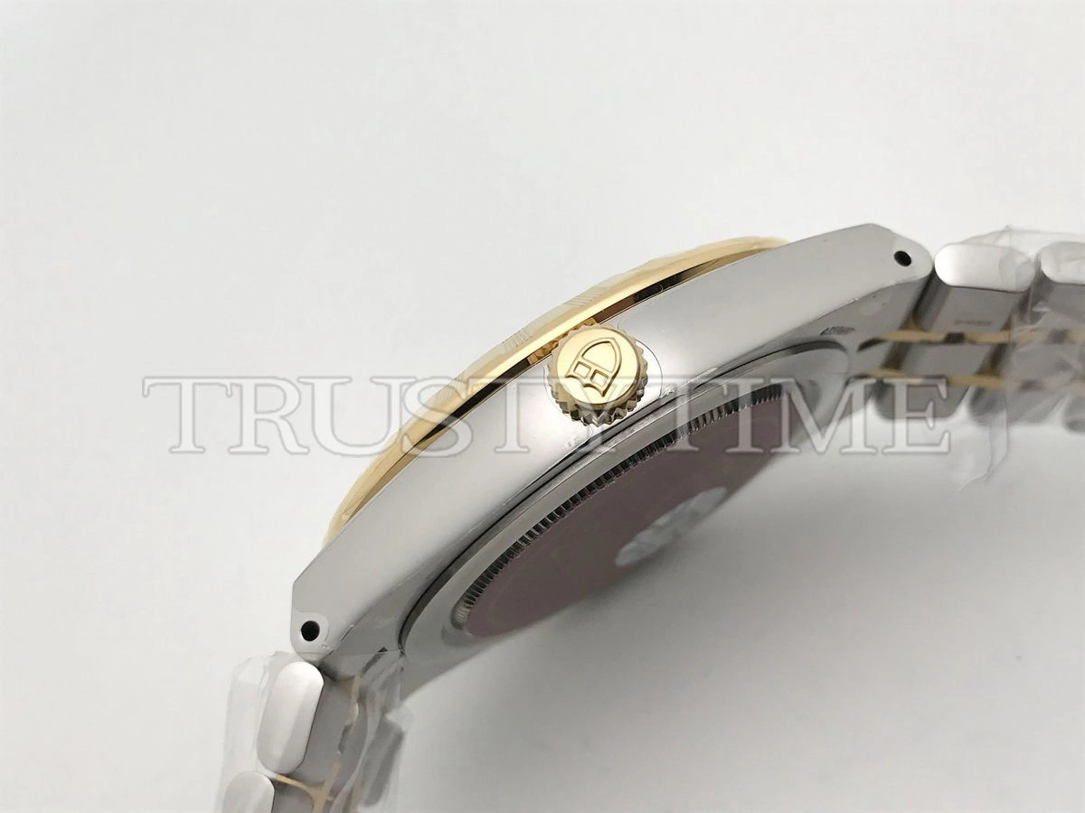 Копия часов Tudor Royal Day-Date 41mm M28603-0003