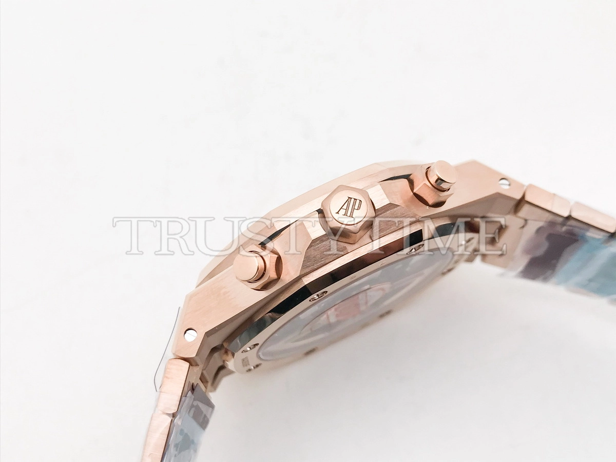 Копия часов Audemars Piguet Royal Oak Selfwinding Chronograph 26240OR.OO.1320OR.05