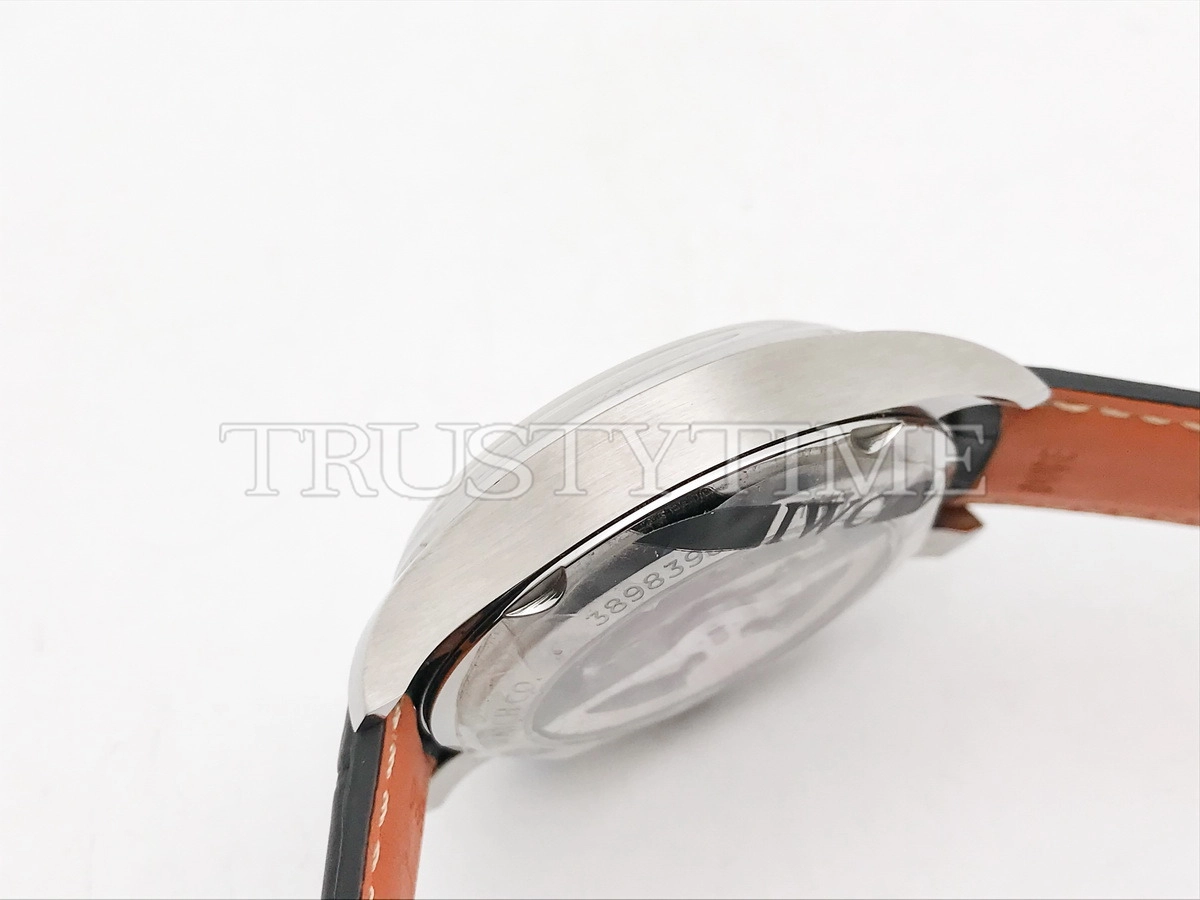 Реплика часов IWC Portugieser Chronograph Classic 42mm IW390403 Арт.IW-0640 Копия часов IWC Portugieser Chronograph Classic 42mm IW390403 Арт.IW-0640