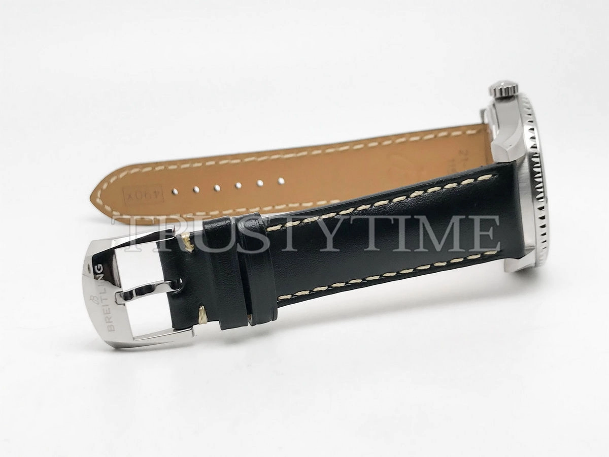 Копия часов Breitling Aviator 8 Automatic 41 A17315101B1X1