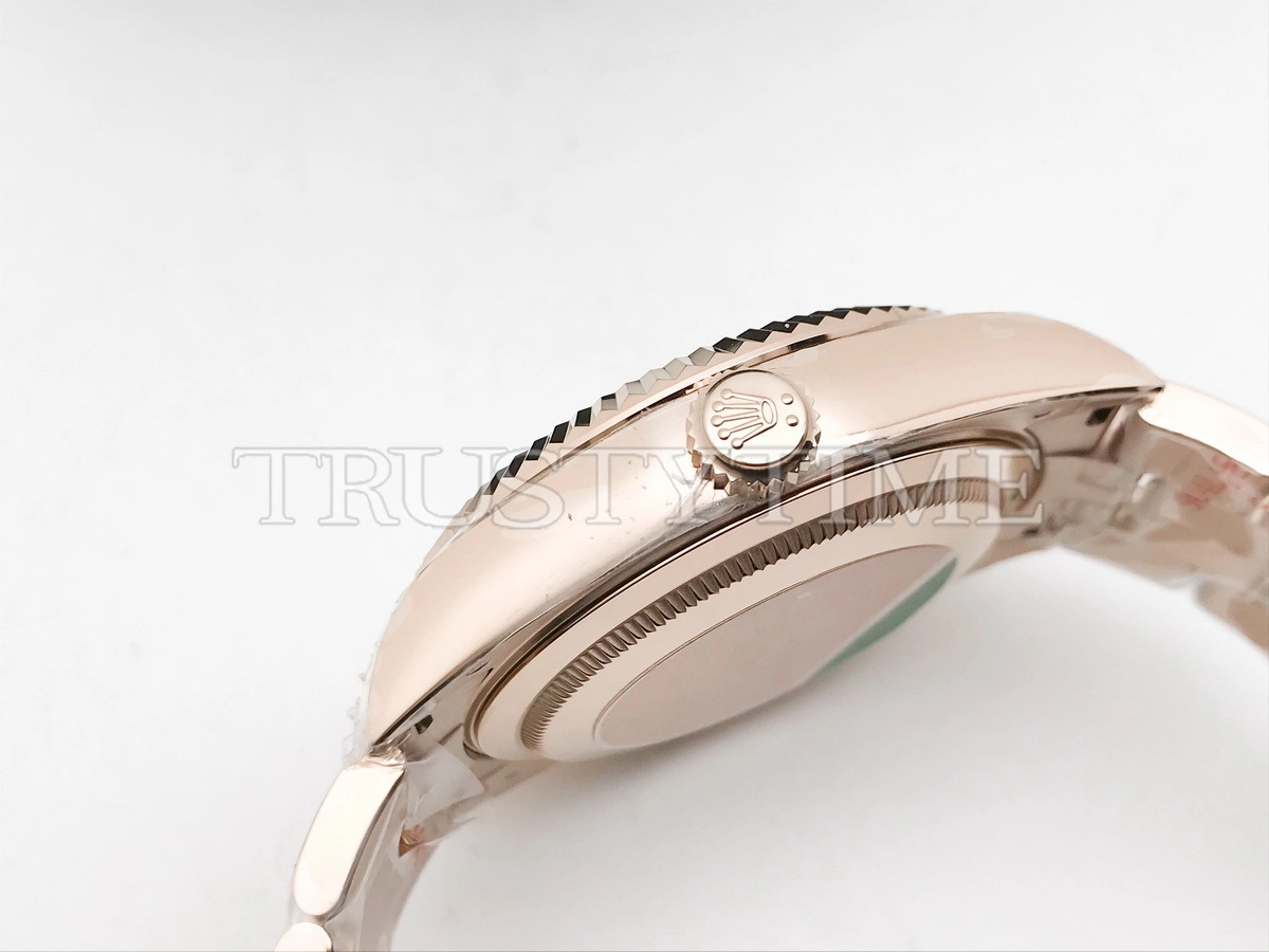 Копия часов Rolex Sky-Dweller 42mm 336935-0001