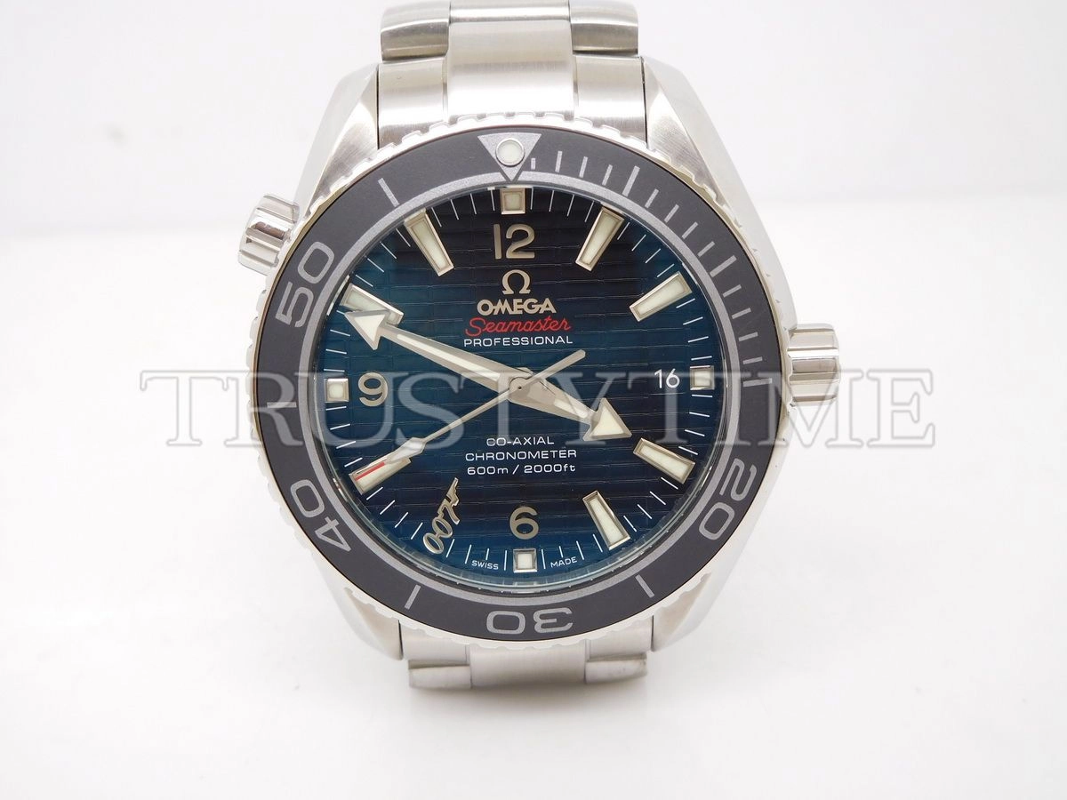 Копия часов Omega Seamaster Planet Ocean 600m Omega Co‑Axial Skyfall 007 42 mm 232.30.42.21.01.004