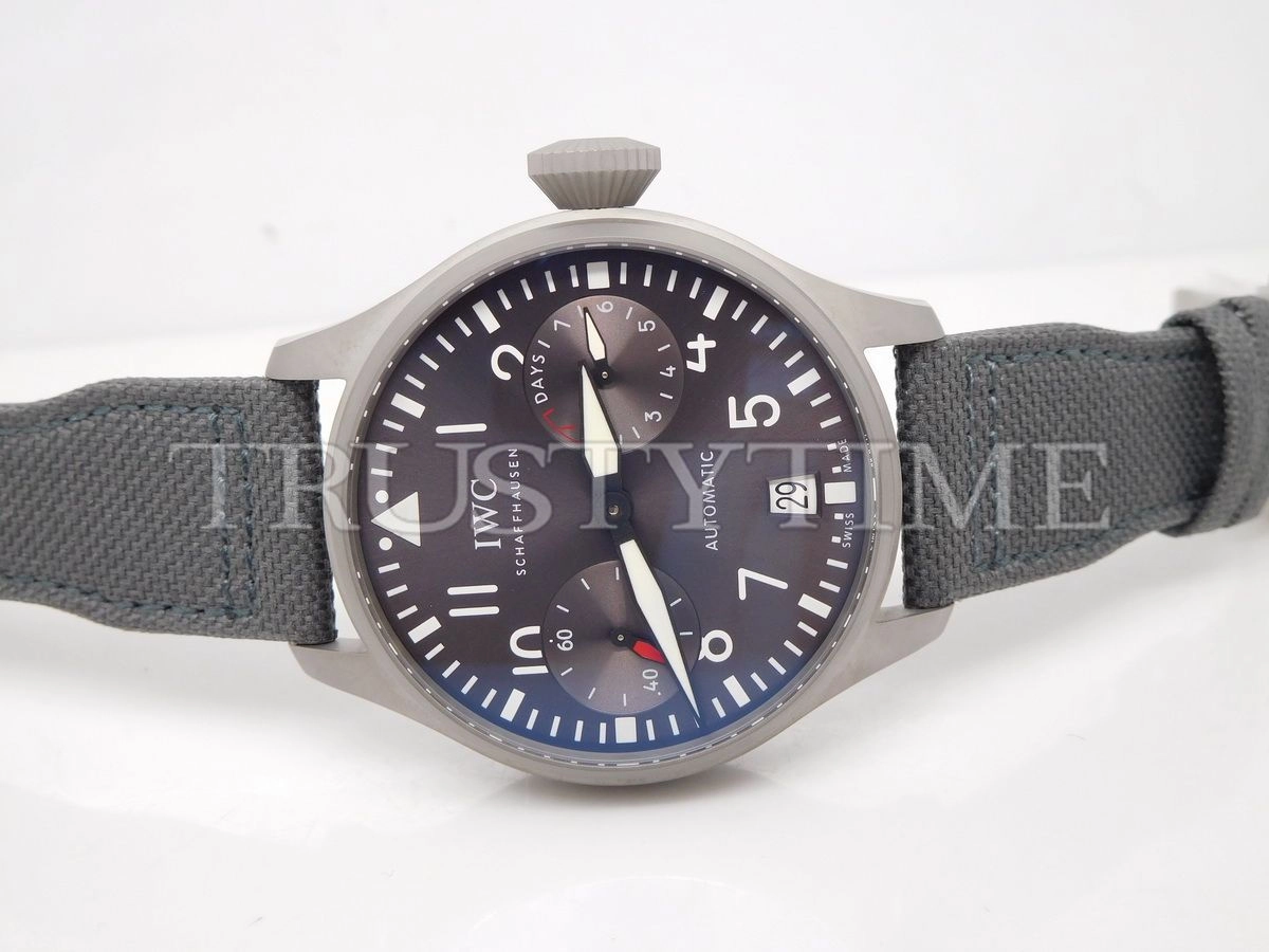 Реплика часов IWC Big Pilot's Watch Edition Patrouille Suisse 46mm IW500910 Арт.IW-0474 Копия часов IWC Big Pilot's Watch Edition Patrouille Suisse 46mm IW500910 Арт.IW-0474