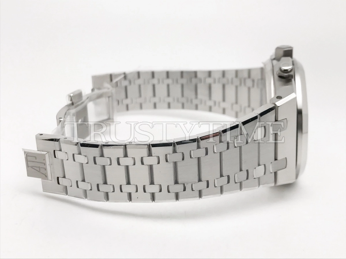 Копия часов Audemars Piguet Royal Oak Selfwinding Chronograph 26240ST.OO.1320ST.08