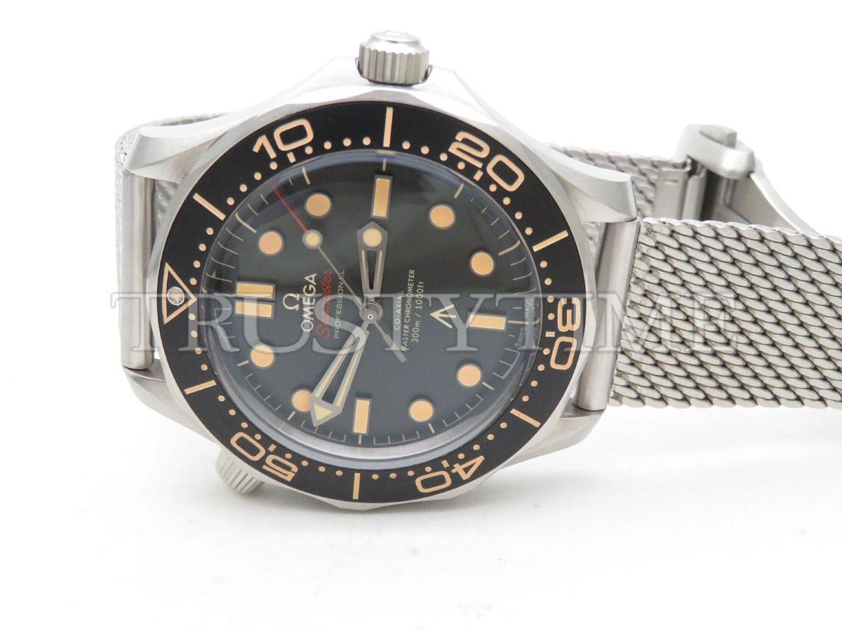 Копия часов Omega Seamaster Diver 300m Co Axial Master Chronometer «007 Edition» 42mm 210.90.42.20.01.001