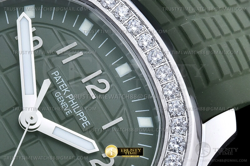 Patek Philippe Aquanaut Luce 38.8mm 5267/200A-011 Patek Philippe Aquanaut Luce 38.8mm 5267/200A-011