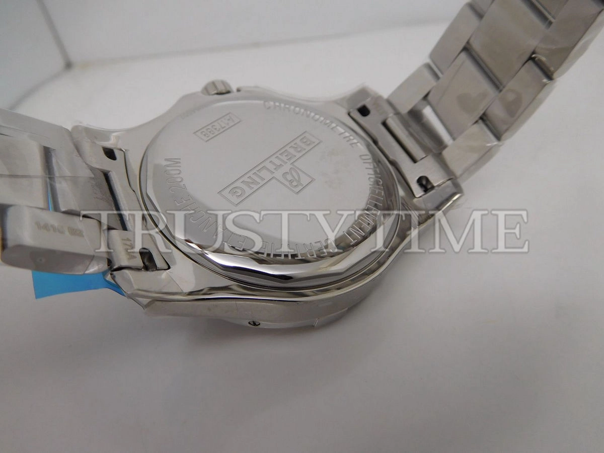Копия часов Breitling Colt Automatic Volcano 44 A1738811/BD44/173A
