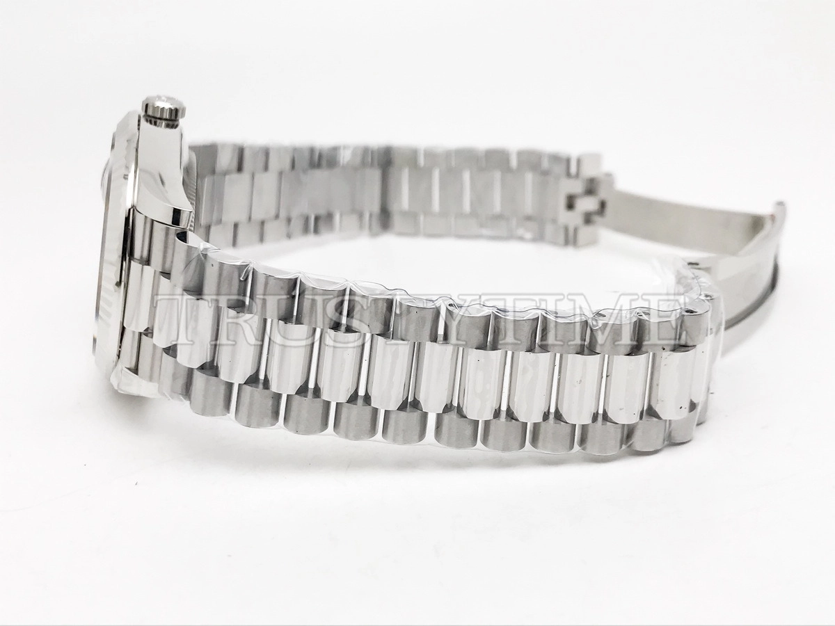 Копия часов Rolex Day-Date 40mm 228239-0046