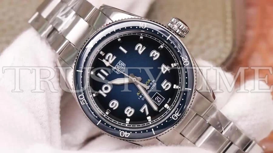 Копия часов Tag Heuer Autavia Isograph Calibre 5 42mm WBE5116.EB0173