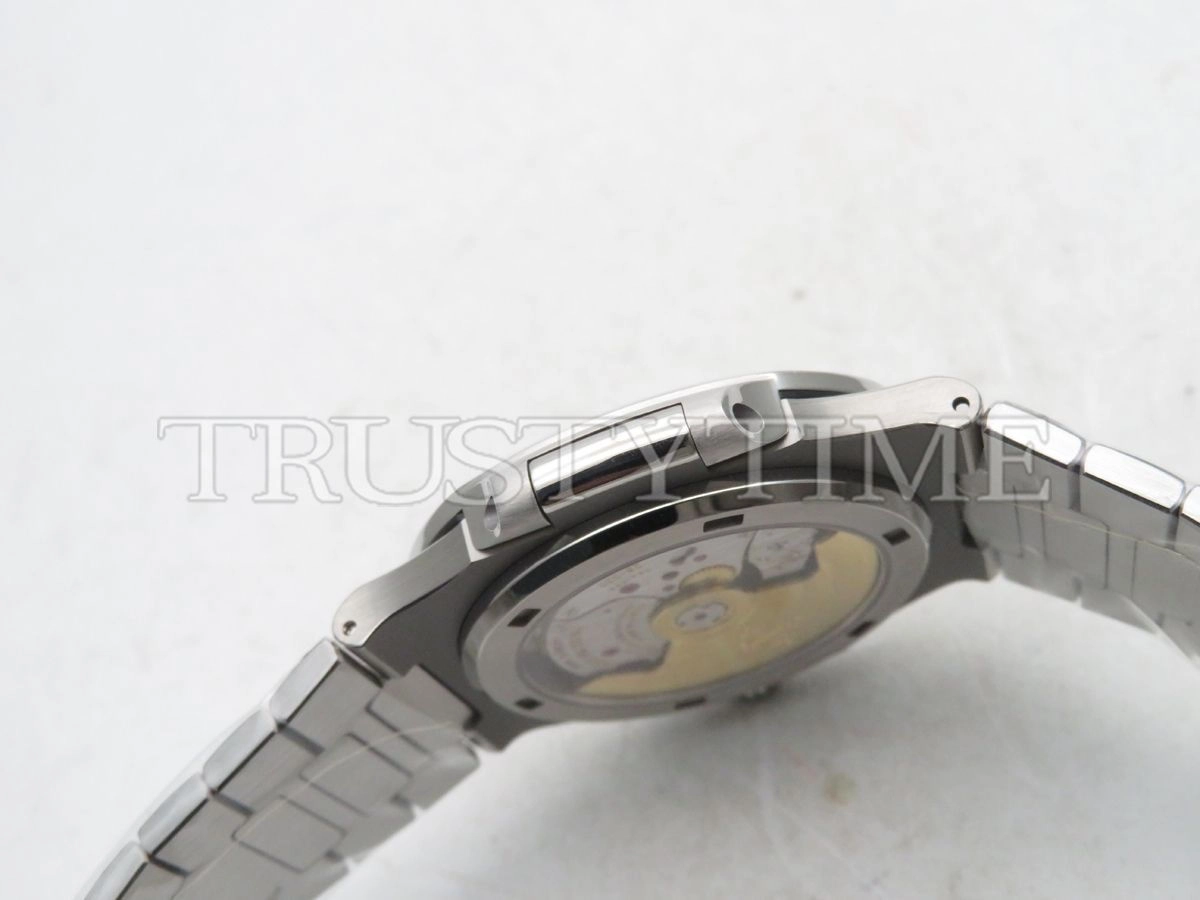 Копия часов Patek Philippe Nautilus 40mm 5711-1A-014